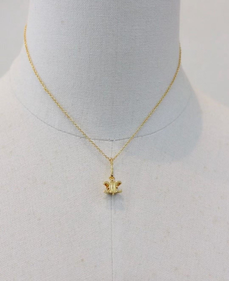Ce1i*e necklaces